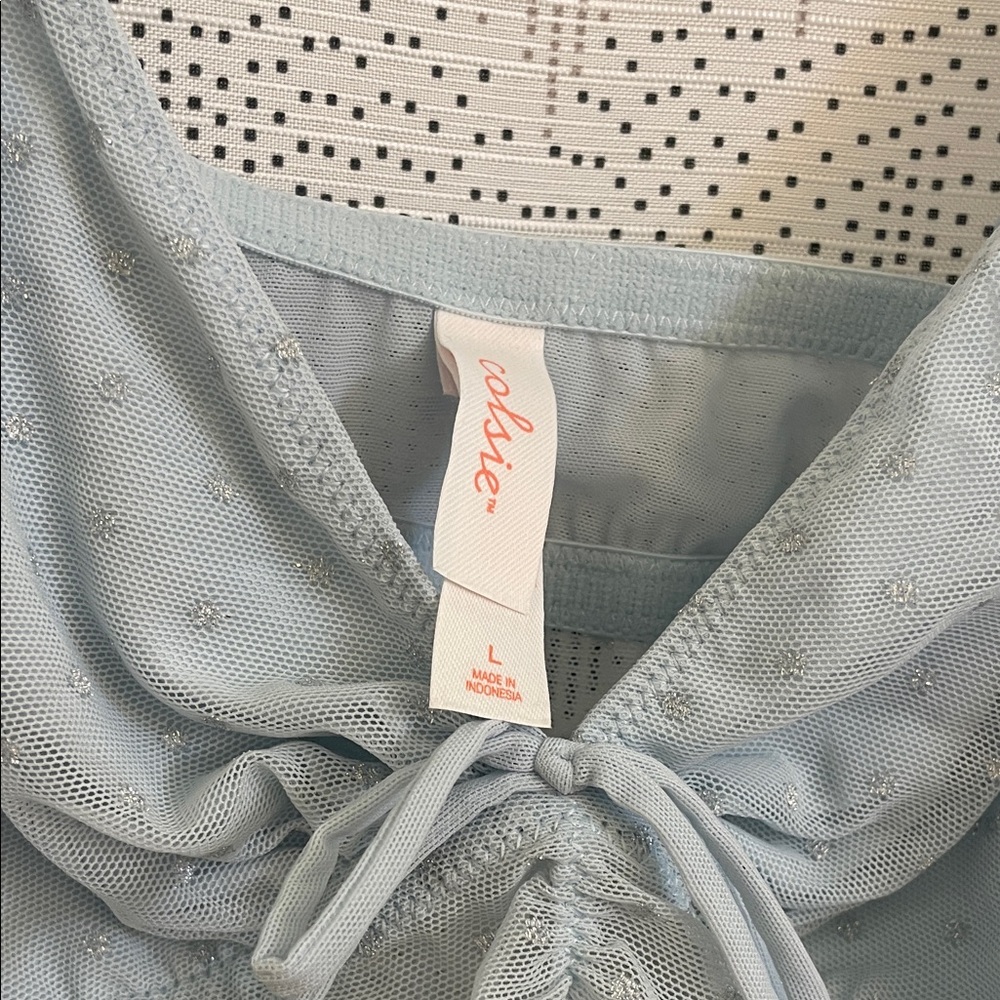 Colsie Light Blue Ruched Crop Top - Picture 2 of 3